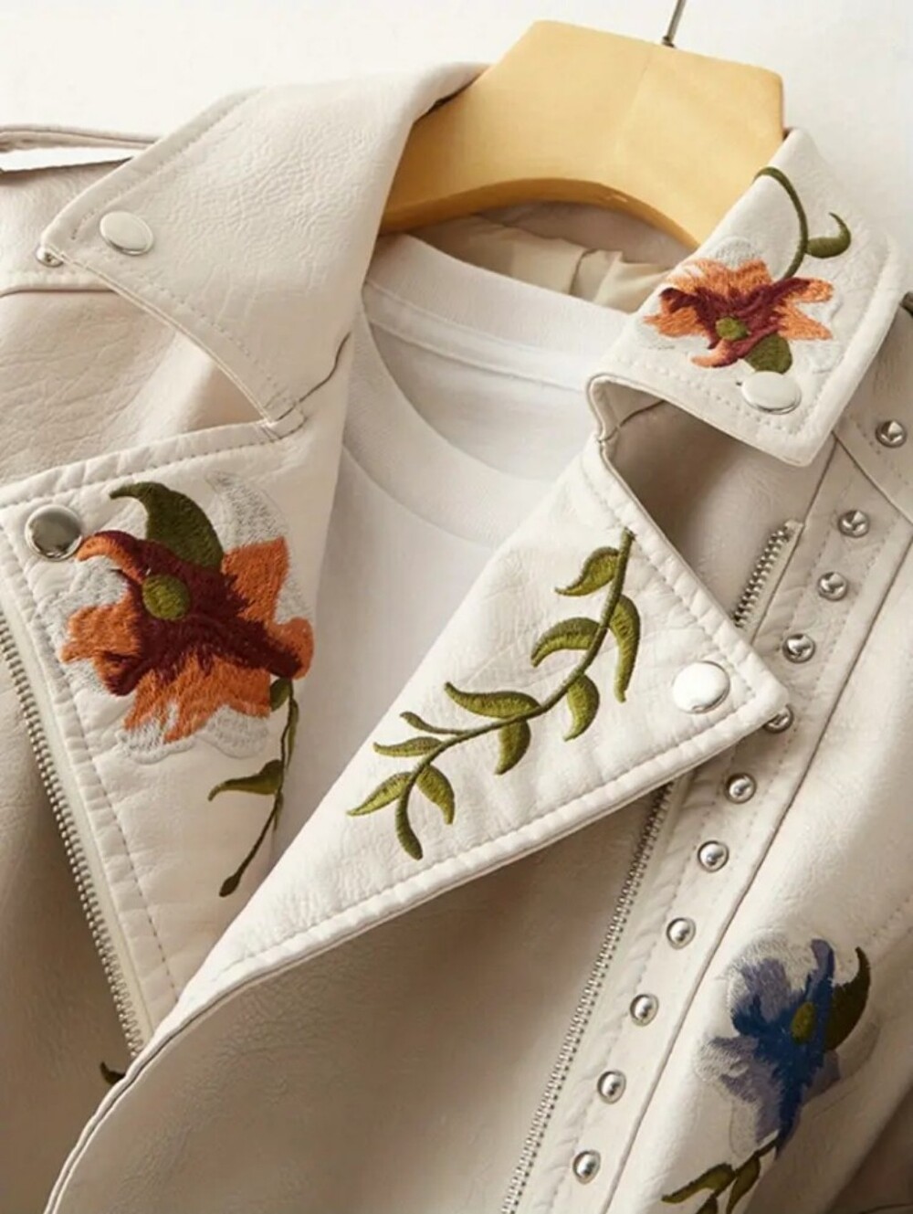 Women Floral Embroidered Moto PU Jacket Coat - Picture 6 of 7